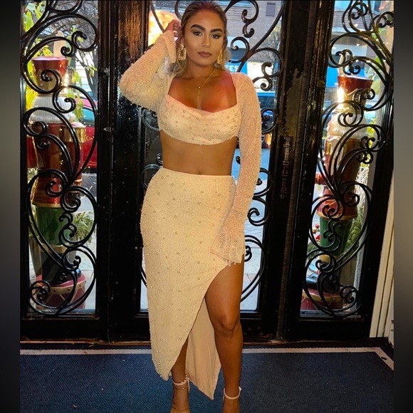 Oh Polly cream pearl 2 piece set. - Picture 5 of 7